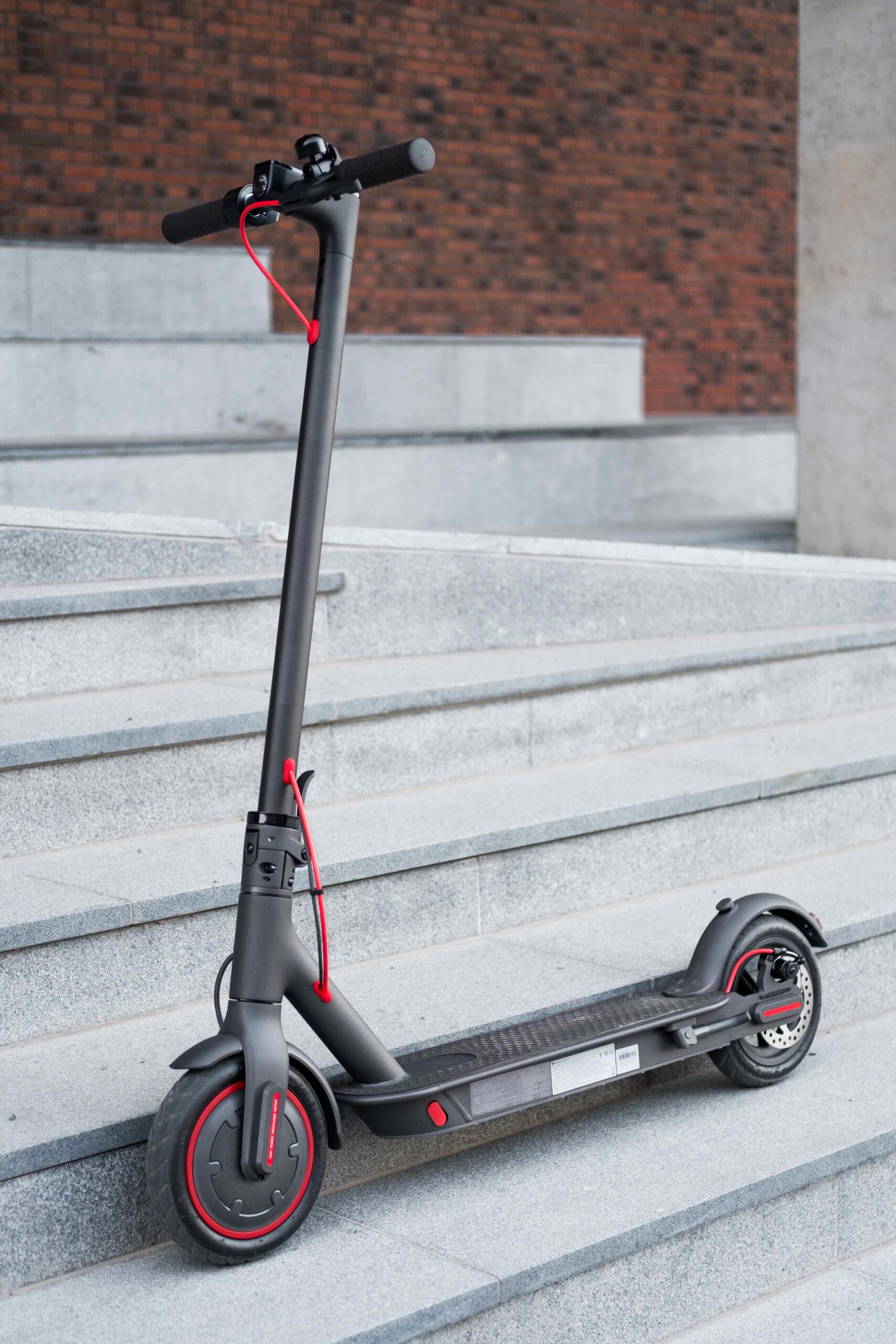 Sähkökäyttöinen potkulauta Xiaomi Mi M365 Pro (EOL) - Image 4