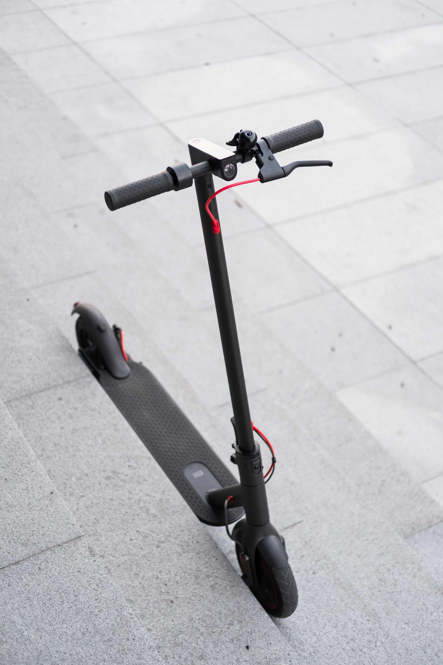 Sähkökäyttöinen potkulauta Xiaomi Mi M365 Pro (EOL) - Image 3