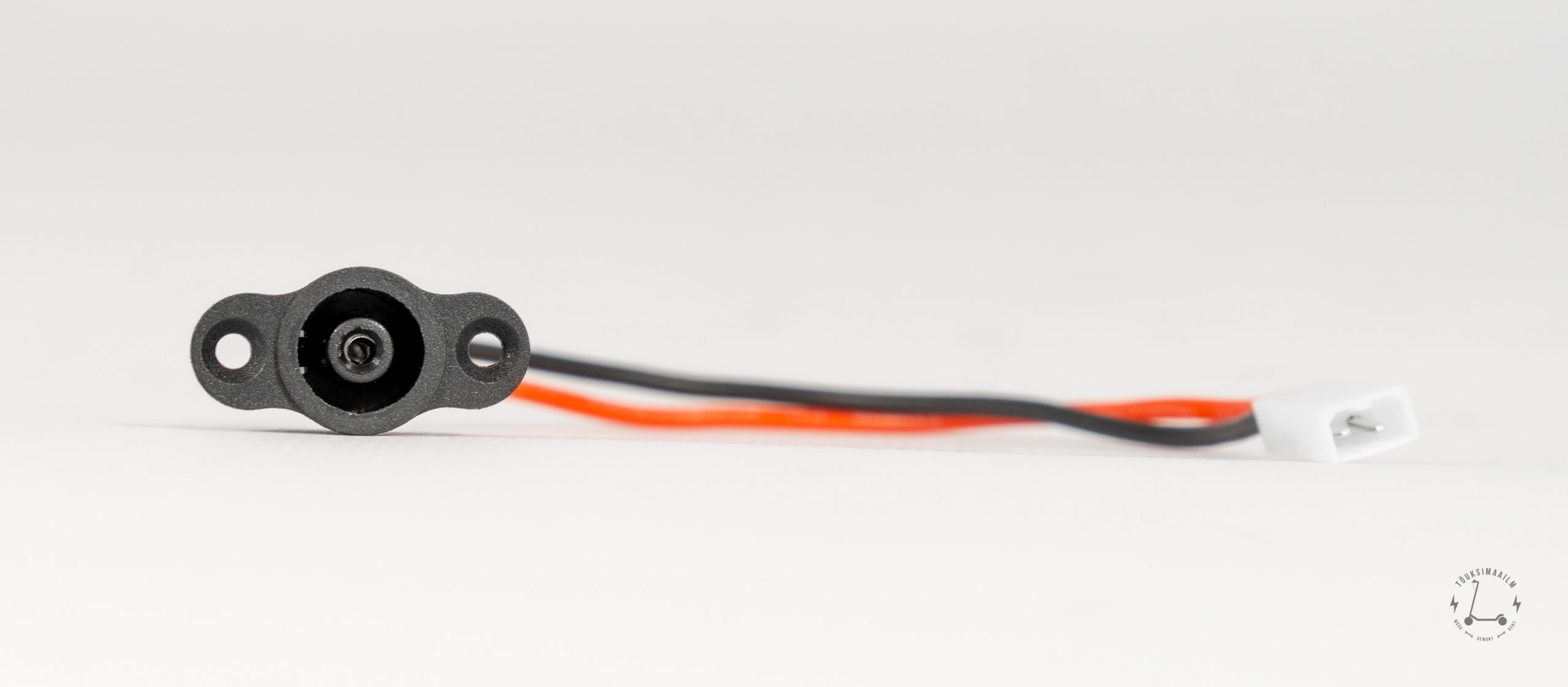 Гнездо для зарядки Xiaomi M365 1S Pro 2 — изображение 2