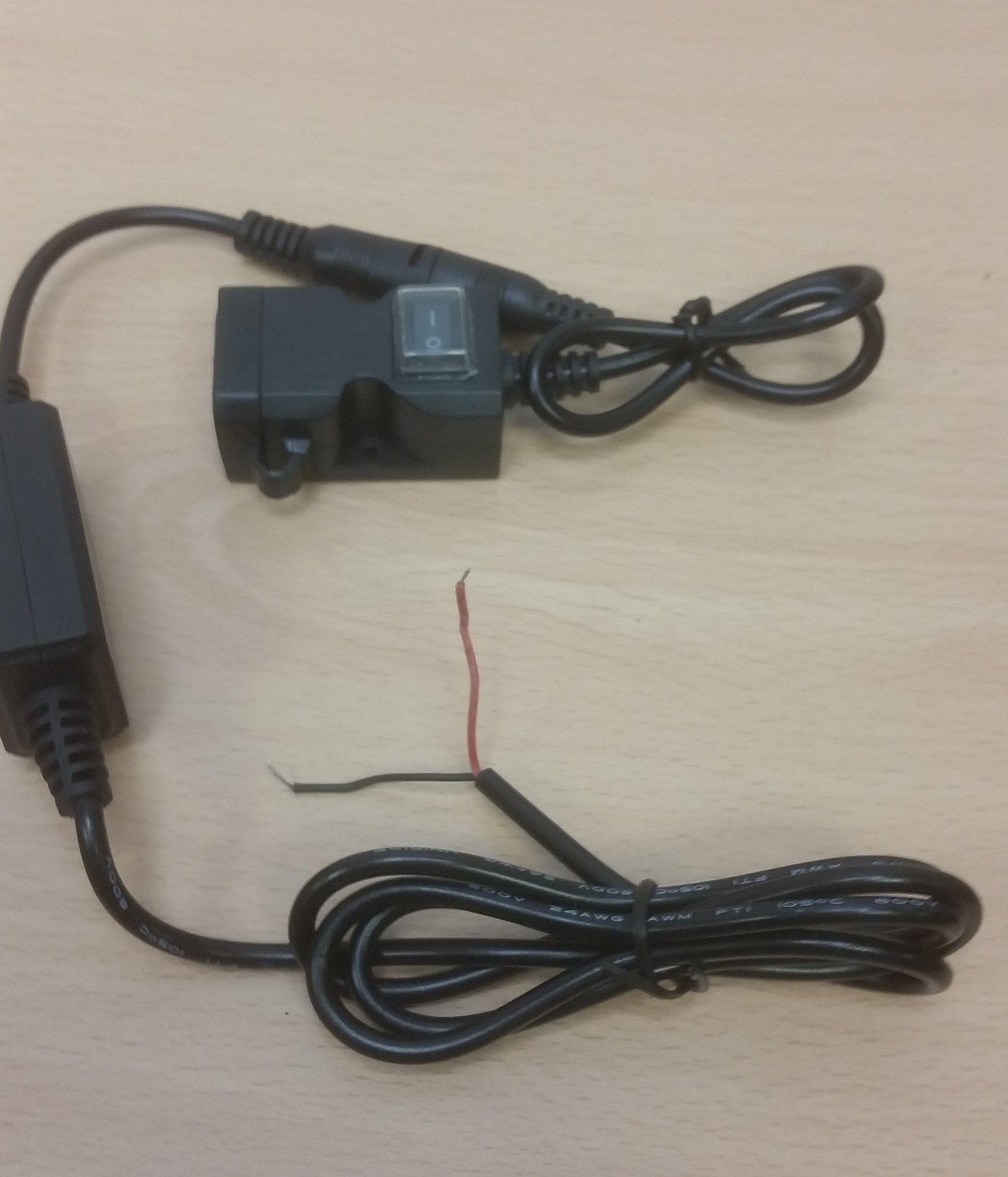 USB-laturi linssin sähköskootterille / sähköpolkupyörälle (EOL) - Image 3