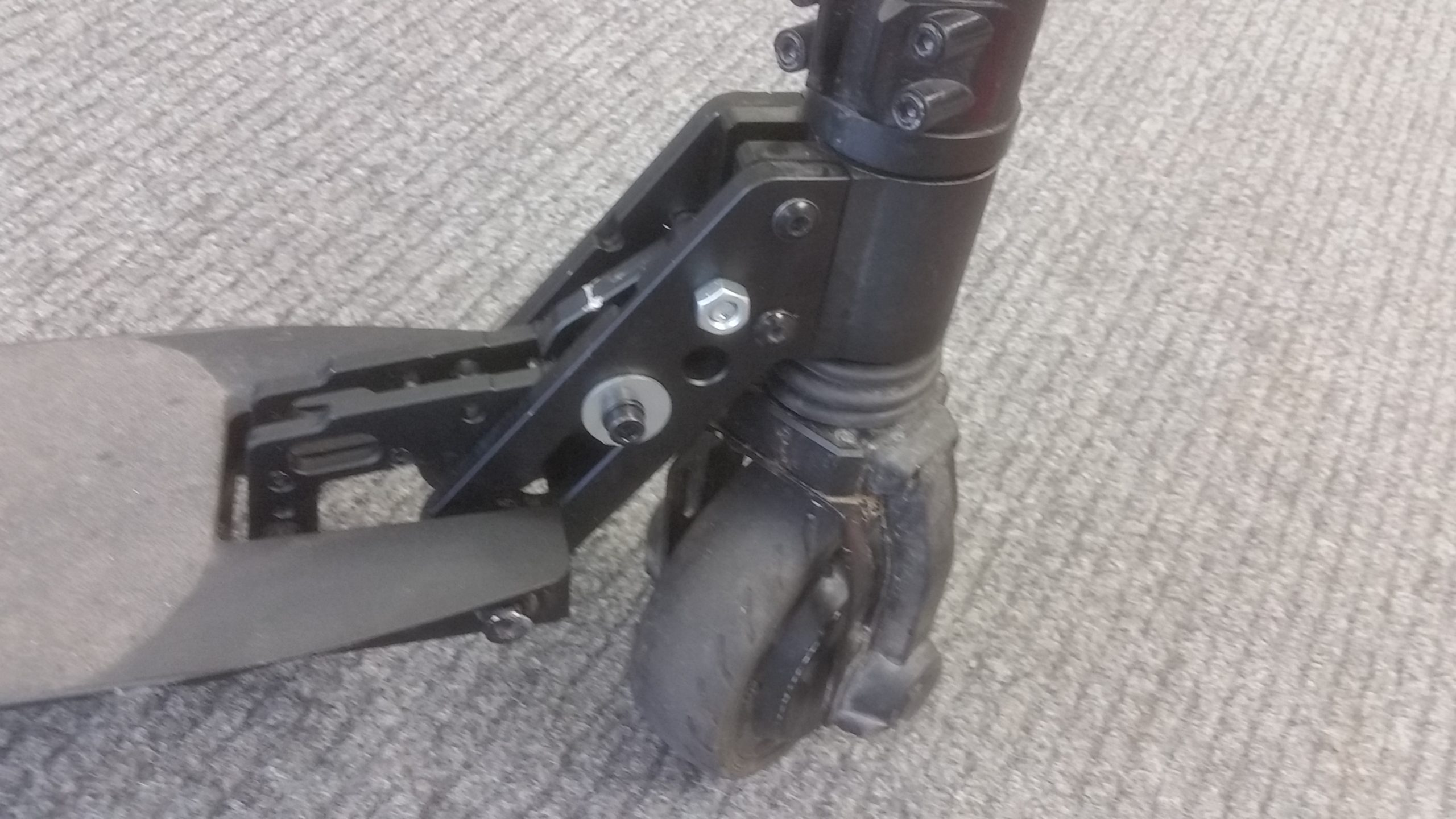 Kasutatud elektritõukeratas Gpad Lite 5KC / Carbon