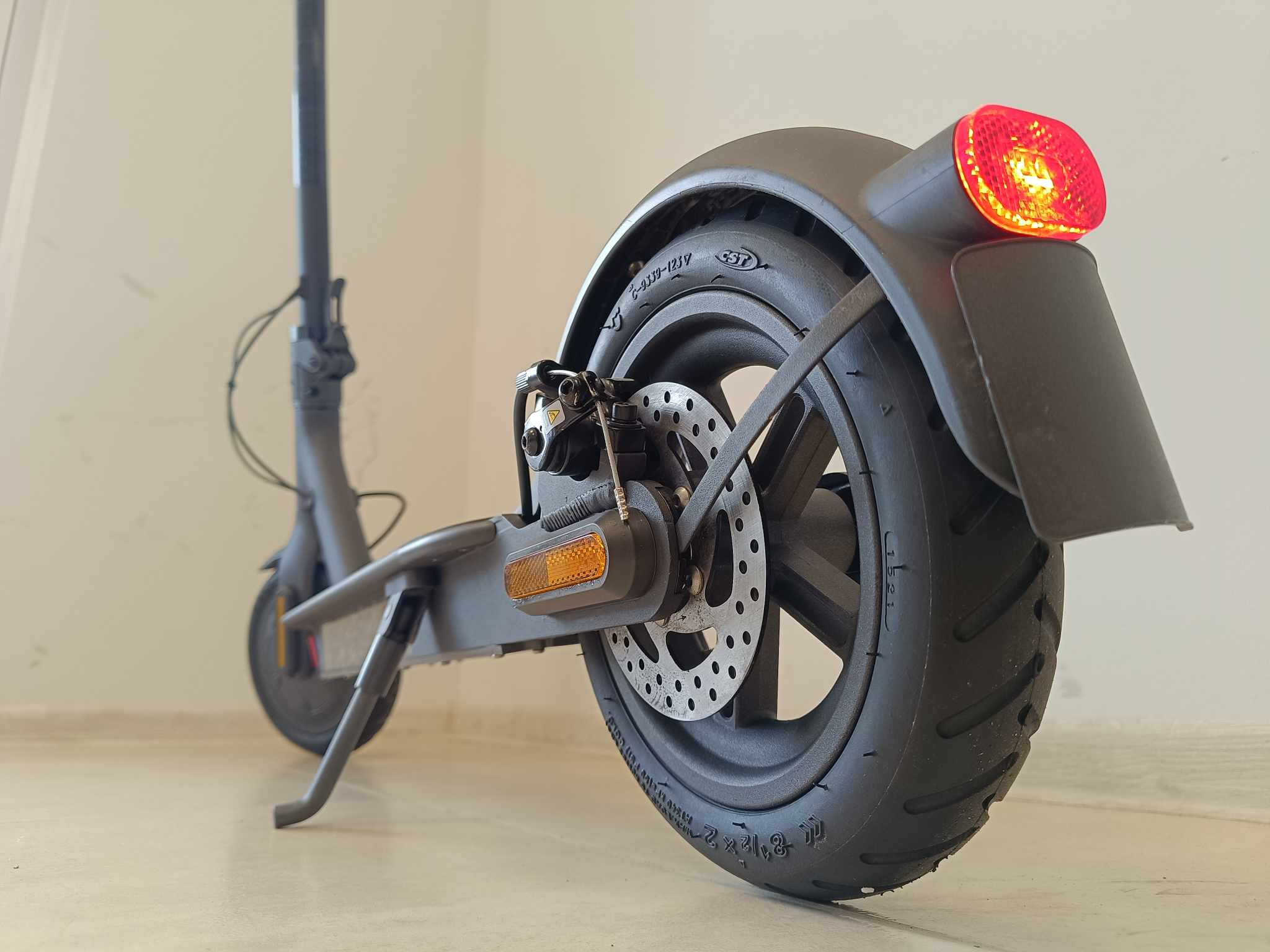 xiaomi mi essential elektritõukeratas kasutatud 1