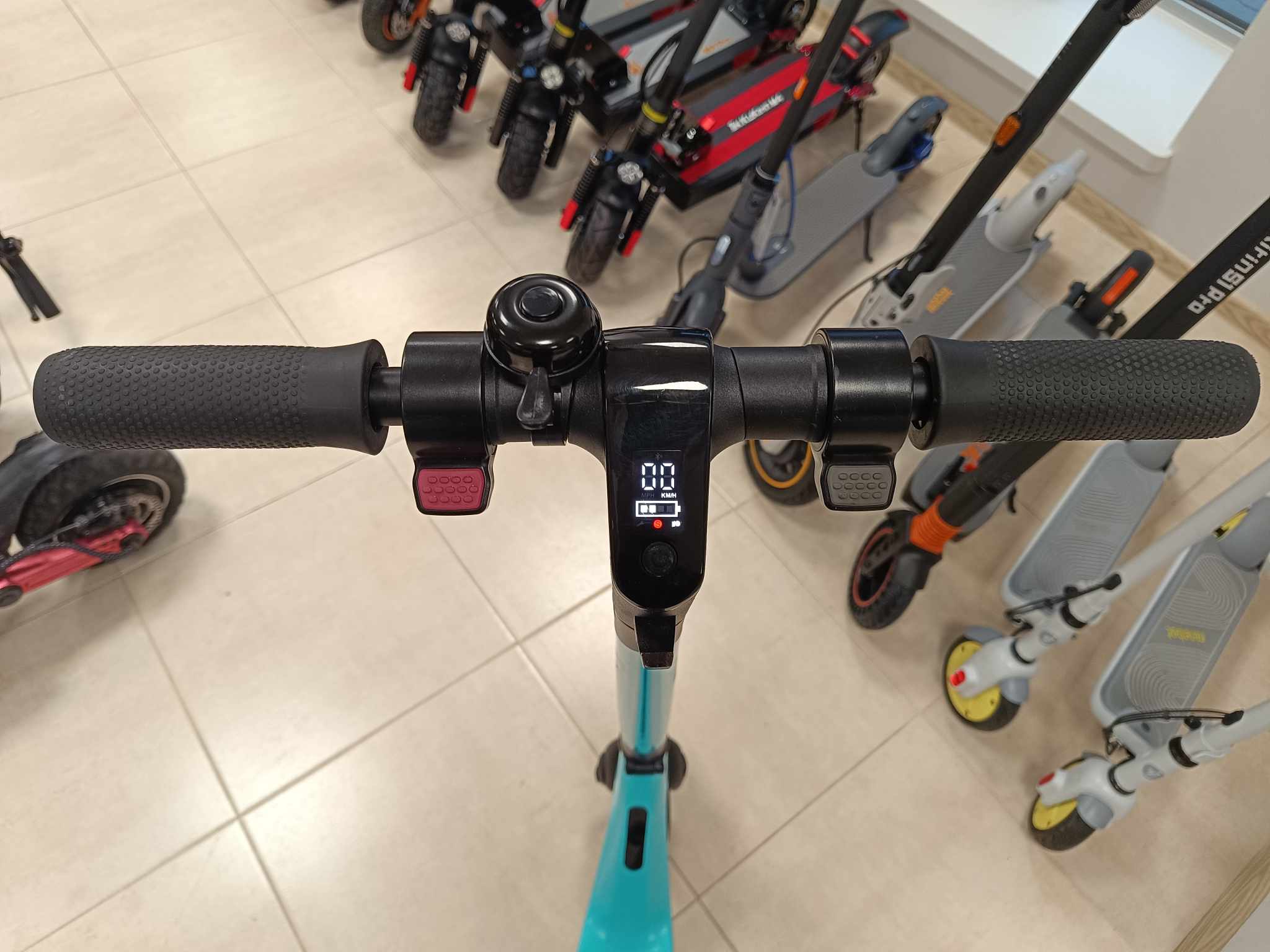 elektritõukeratas gpad svan sinine 2