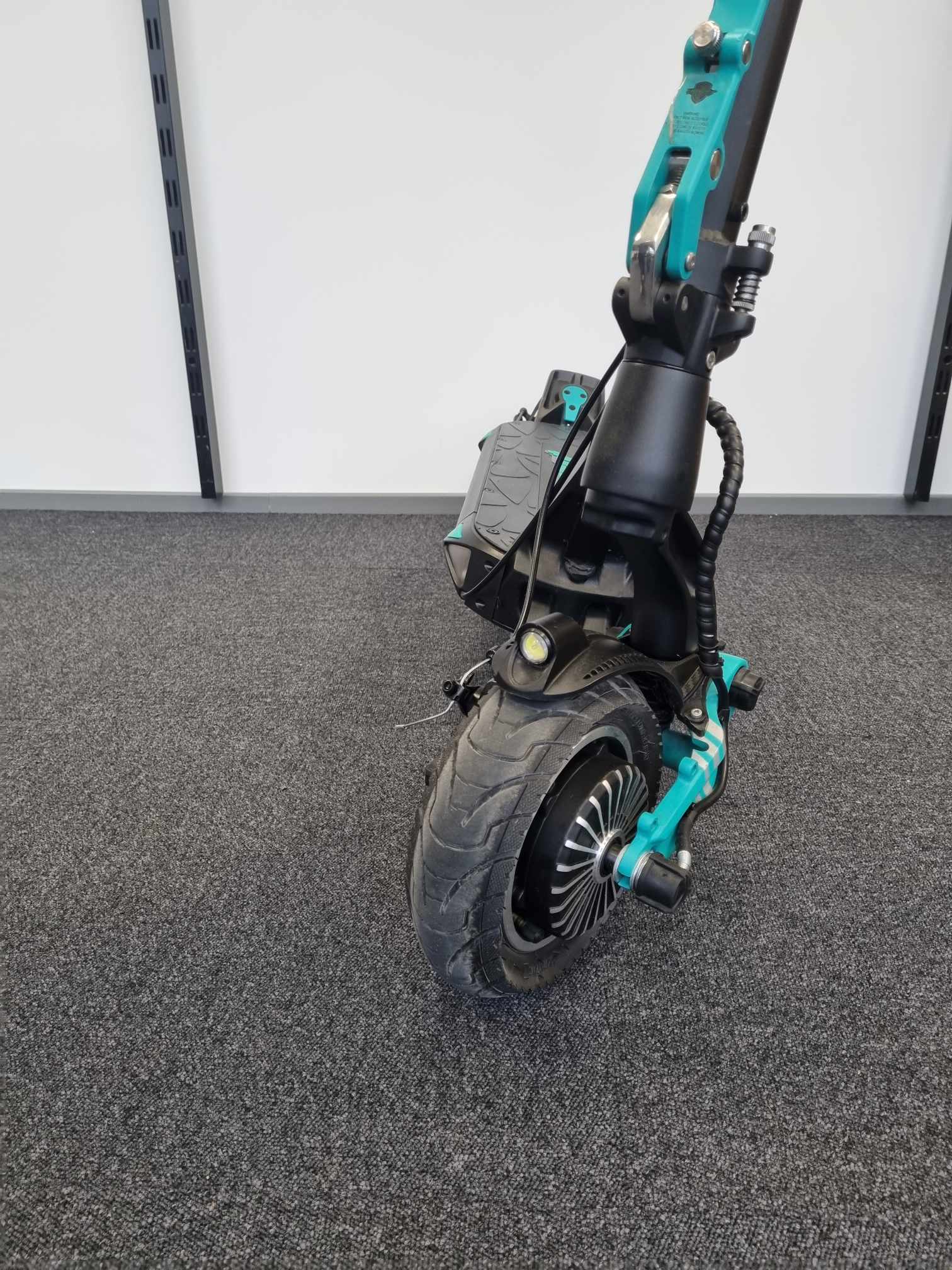 vsett 9+ kasutatud elektritõukeratas 15,6ah aku 48v võimas kiire 1