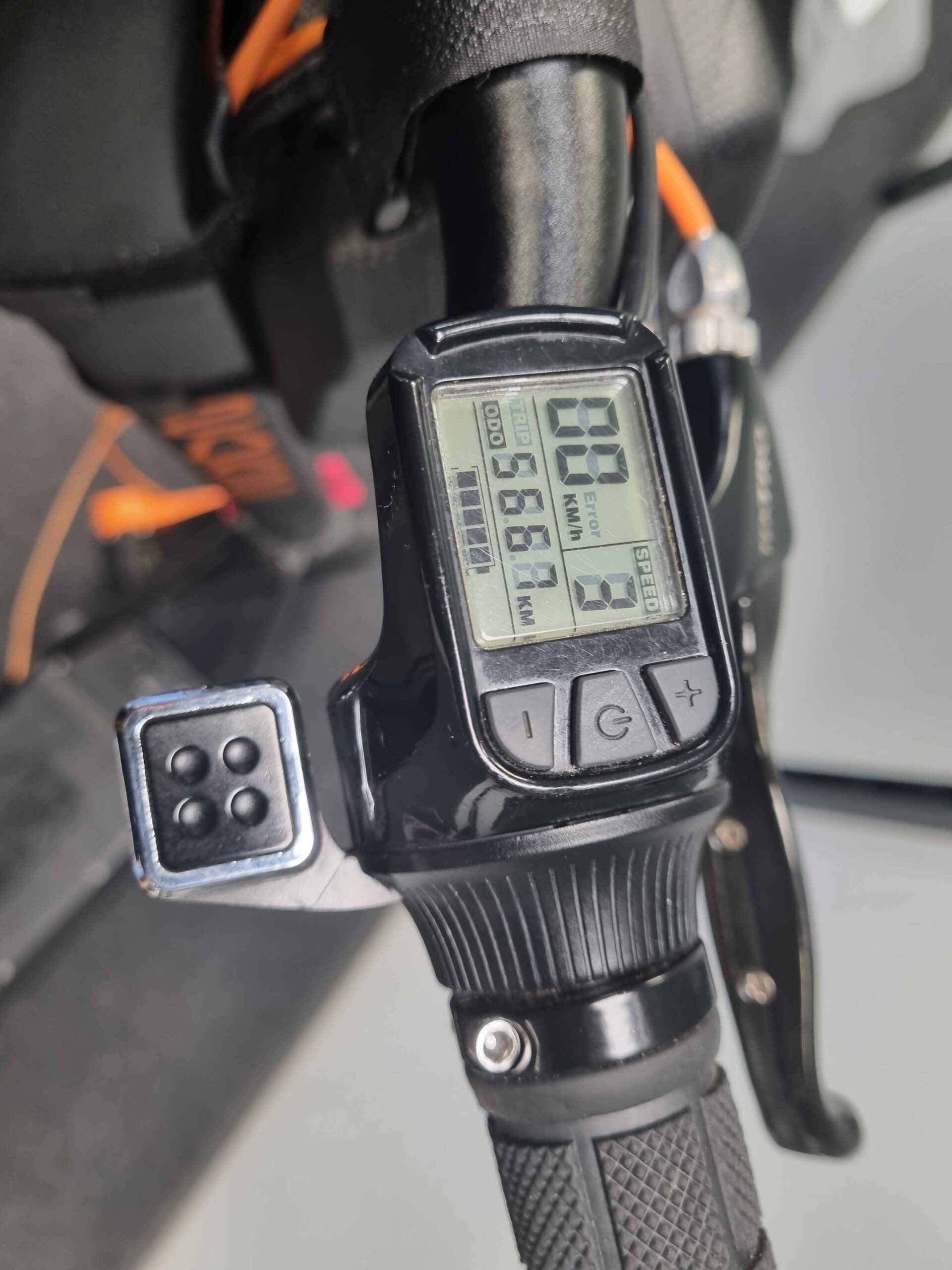 Kasutatud elektritõukeratas Inokim Ox Super